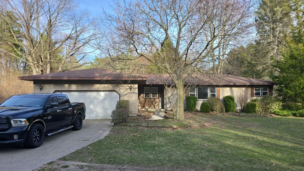 Photo of 6340 Quarterline Road, Spring Lake, MI 49456 (MLS # 25061480)