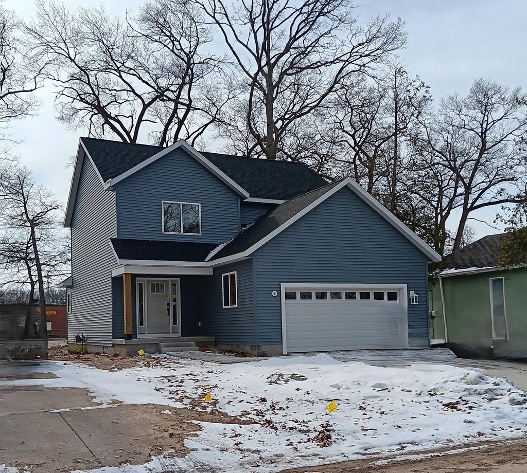 Photo of 1671 Montague Avenue, Muskegon, MI 49441 (MLS # 26003046)