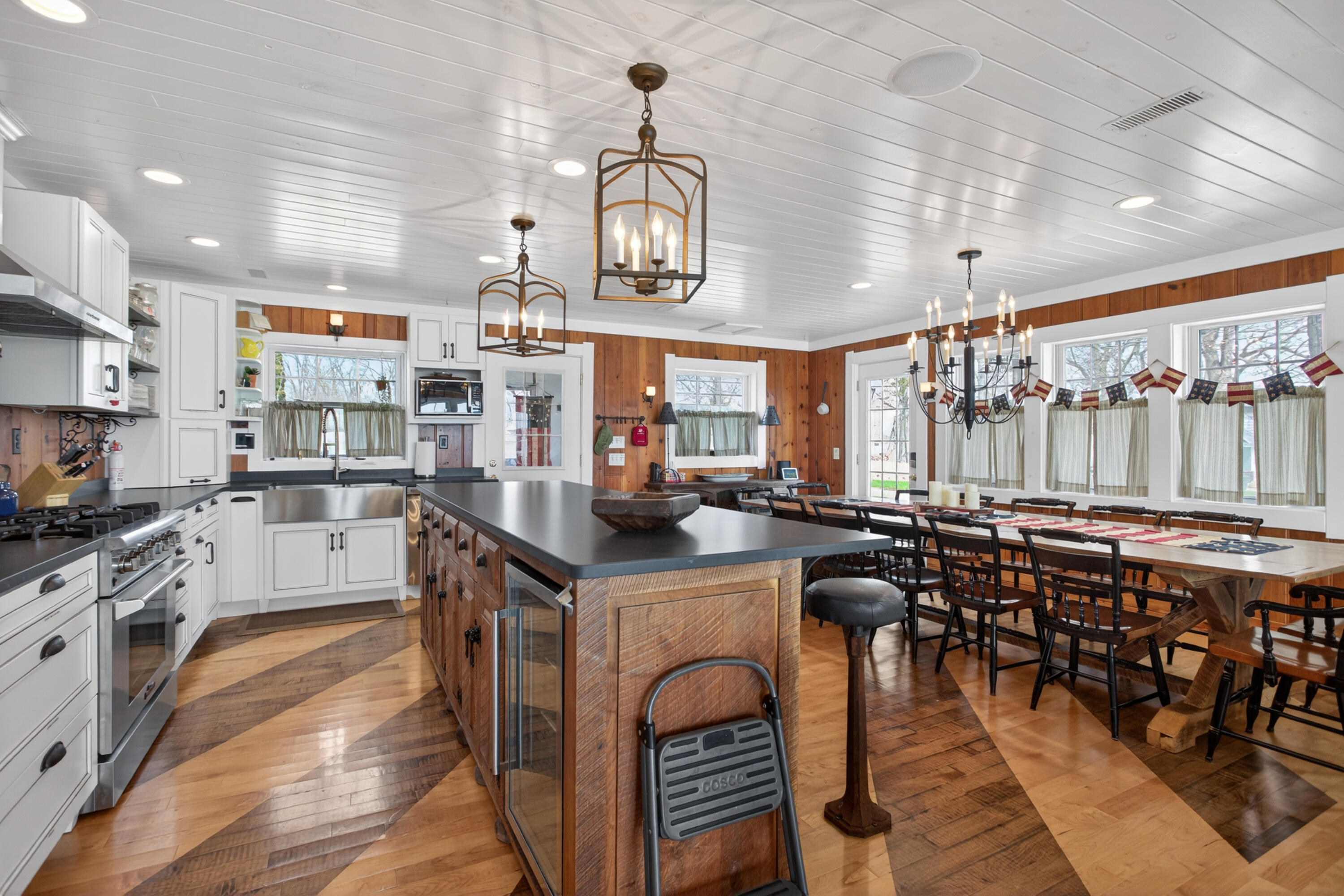Manitou Beach, Michigan, 49253, United States, 5 Bedrooms Bedrooms, ,5 BathroomsBathrooms,Residential,Active,2038111