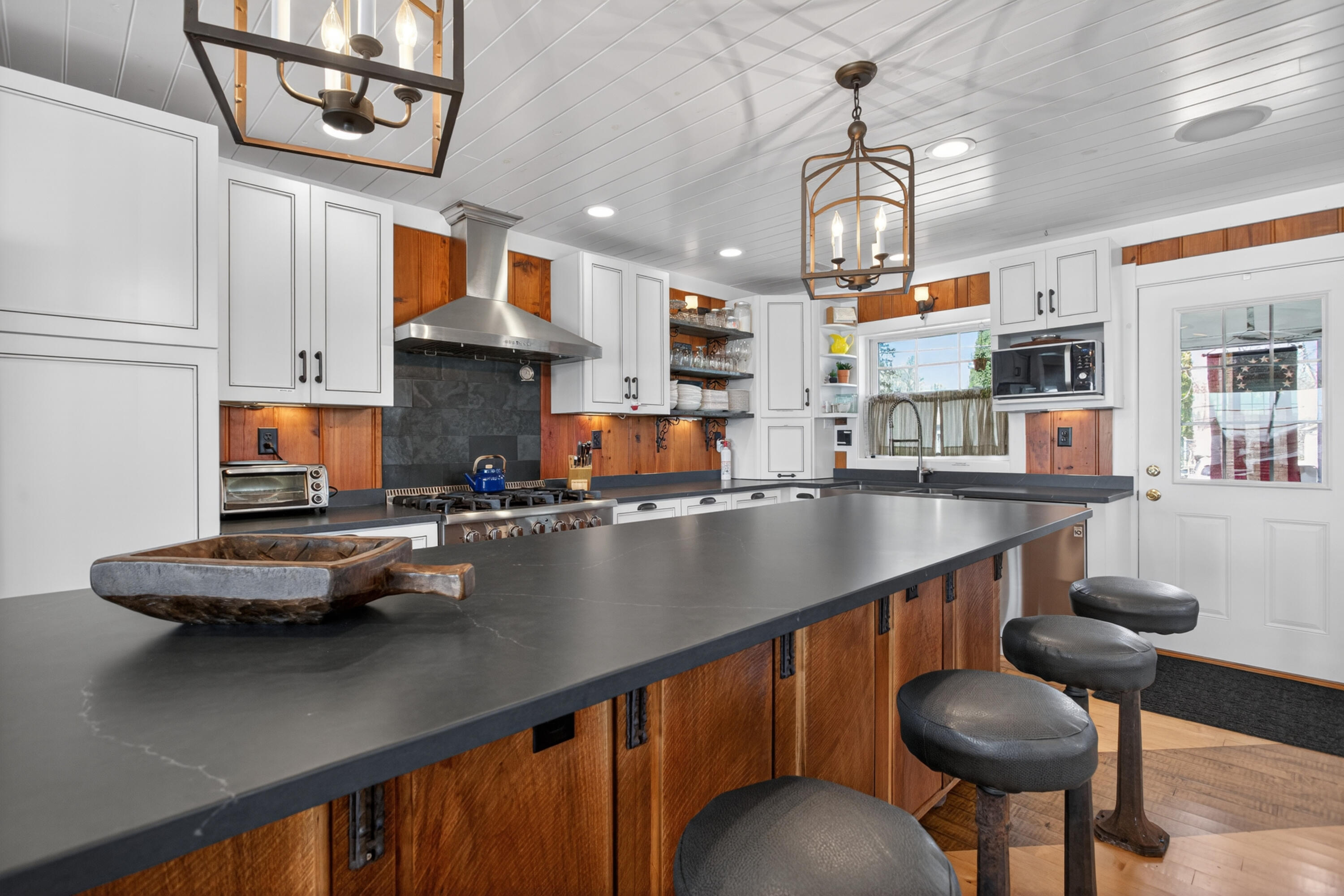 Manitou Beach, Michigan, 49253, United States, 5 Bedrooms Bedrooms, ,5 BathroomsBathrooms,Residential,Active,2038111