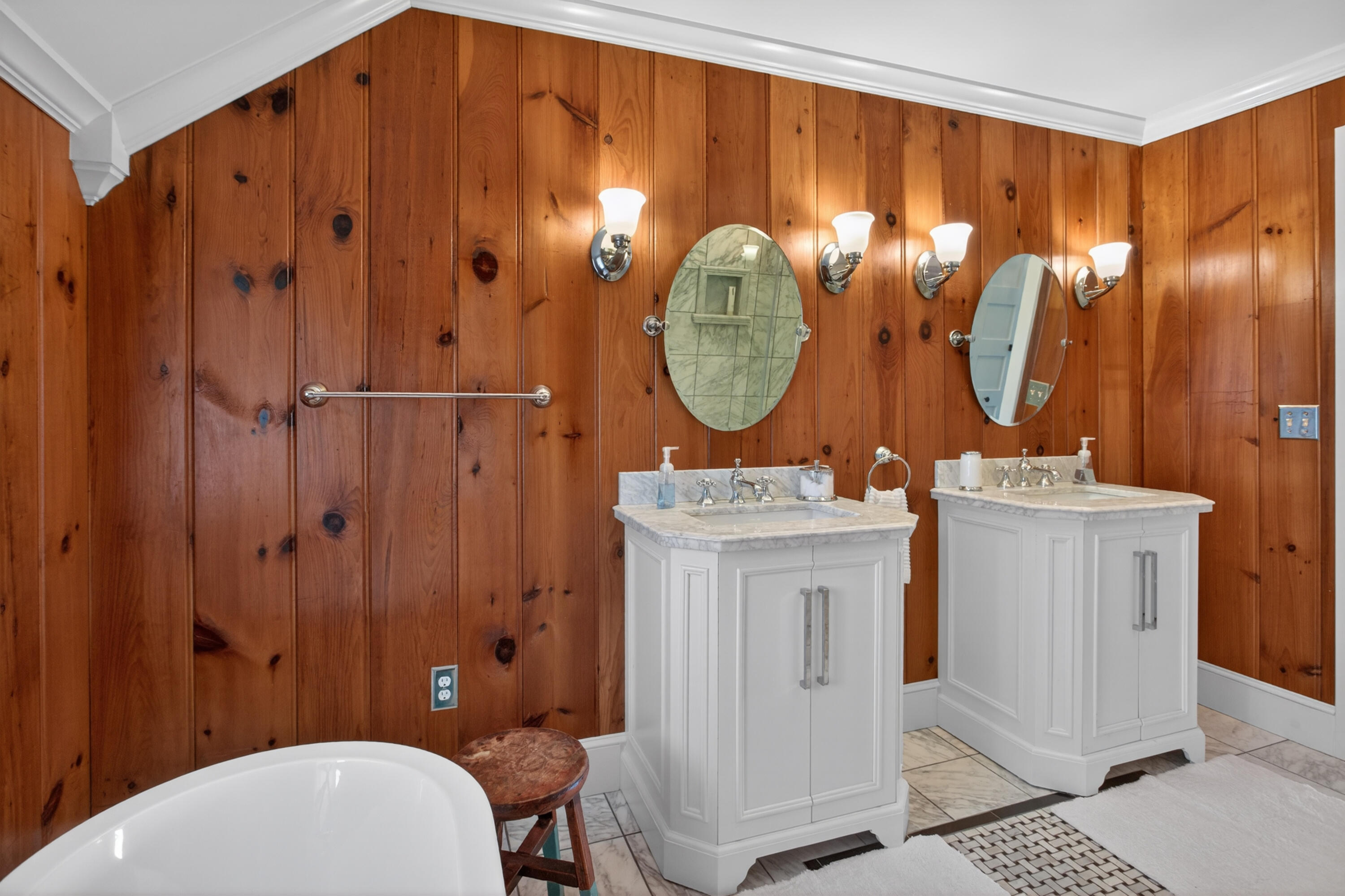 Manitou Beach, Michigan, 49253, United States, 5 Bedrooms Bedrooms, ,5 BathroomsBathrooms,Residential,Active,2038111