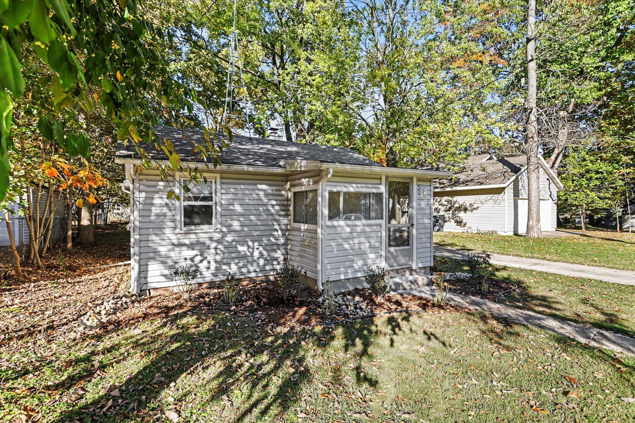 2320 Hazel Avenue