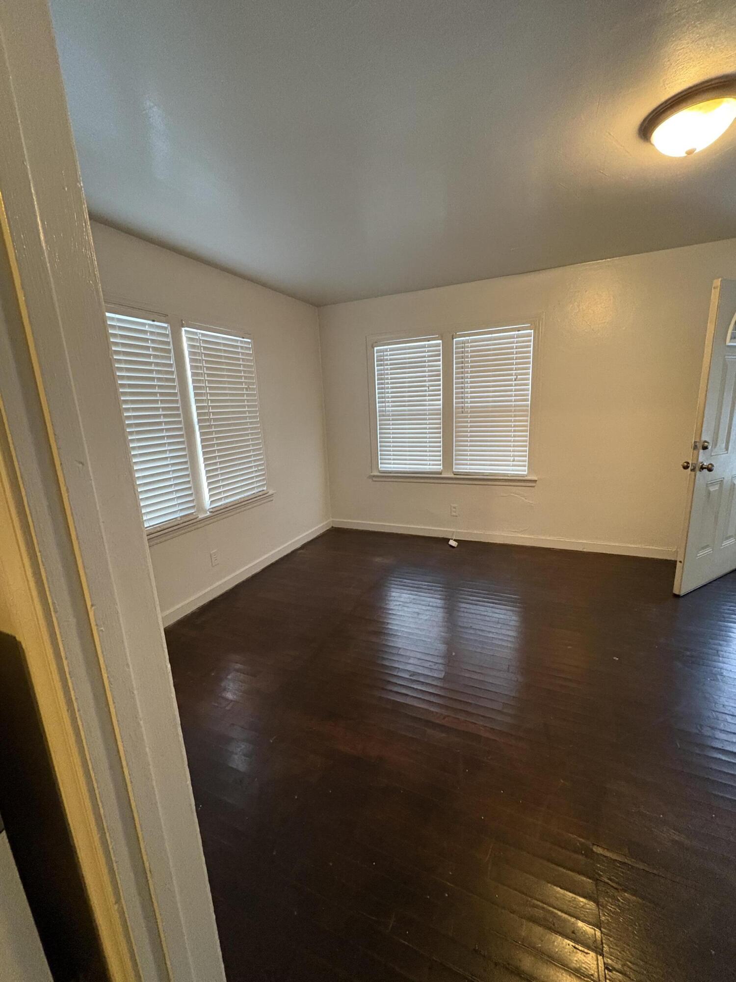 1385 Superior Street