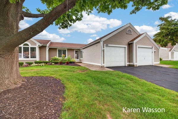 259 APPLETREE LN, HOLLAND, MI 49423 - Image 80beecbc6e604a18cb8f2e55cffd3f5a/3998045917