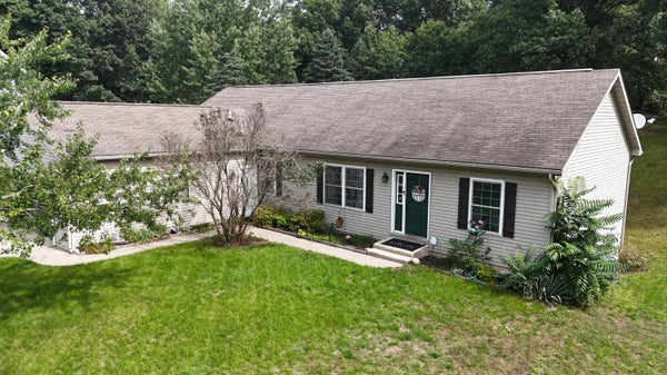 469 COUNTRY MDW NE, COMSTOCK PARK, MI 49321 - Image 80d59bbd851dfdbdb3c5cbeea9f8c4eb/2933959102