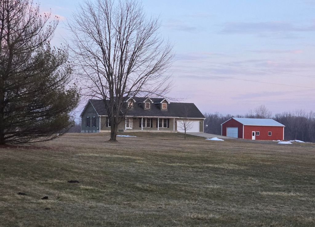 Photo of 4955 N Somerset Road, Addison, MI 49220 (MLS # 26005876)