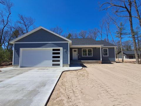 Photo of 6771 Staple Road, Twin Lake, MI 49457 (MLS # 26017498)