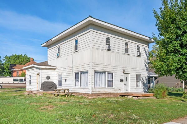 203 N 3RD AVE, BIG RAPIDS, MI 49307 - Image 81b4c98ad791b2f1faee55dd2db9ed9f/582147355