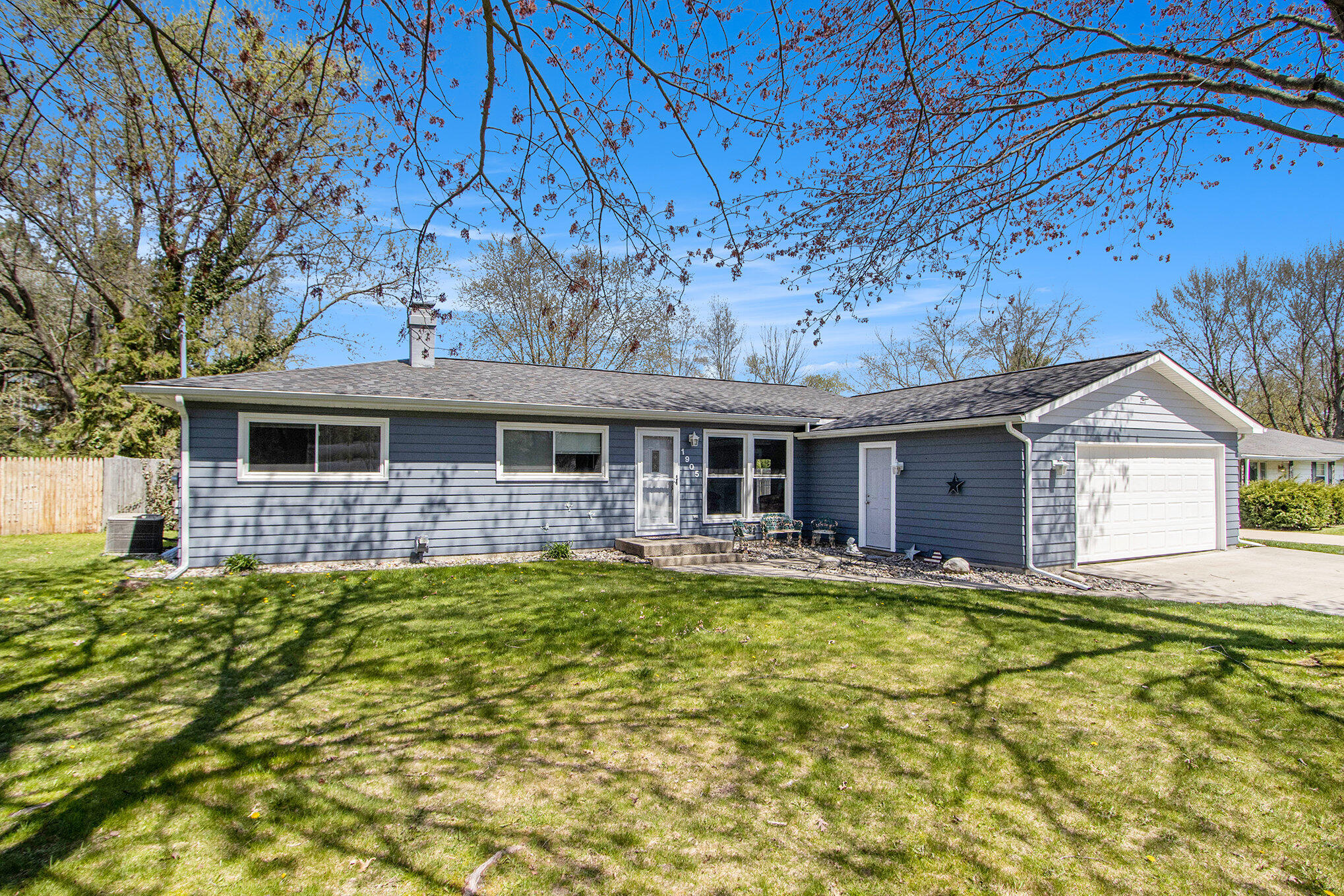 Portage, Michigan 49002, United States, 3 Bedrooms Bedrooms, ,2 BathroomsBathrooms,Residential,Pending,116918