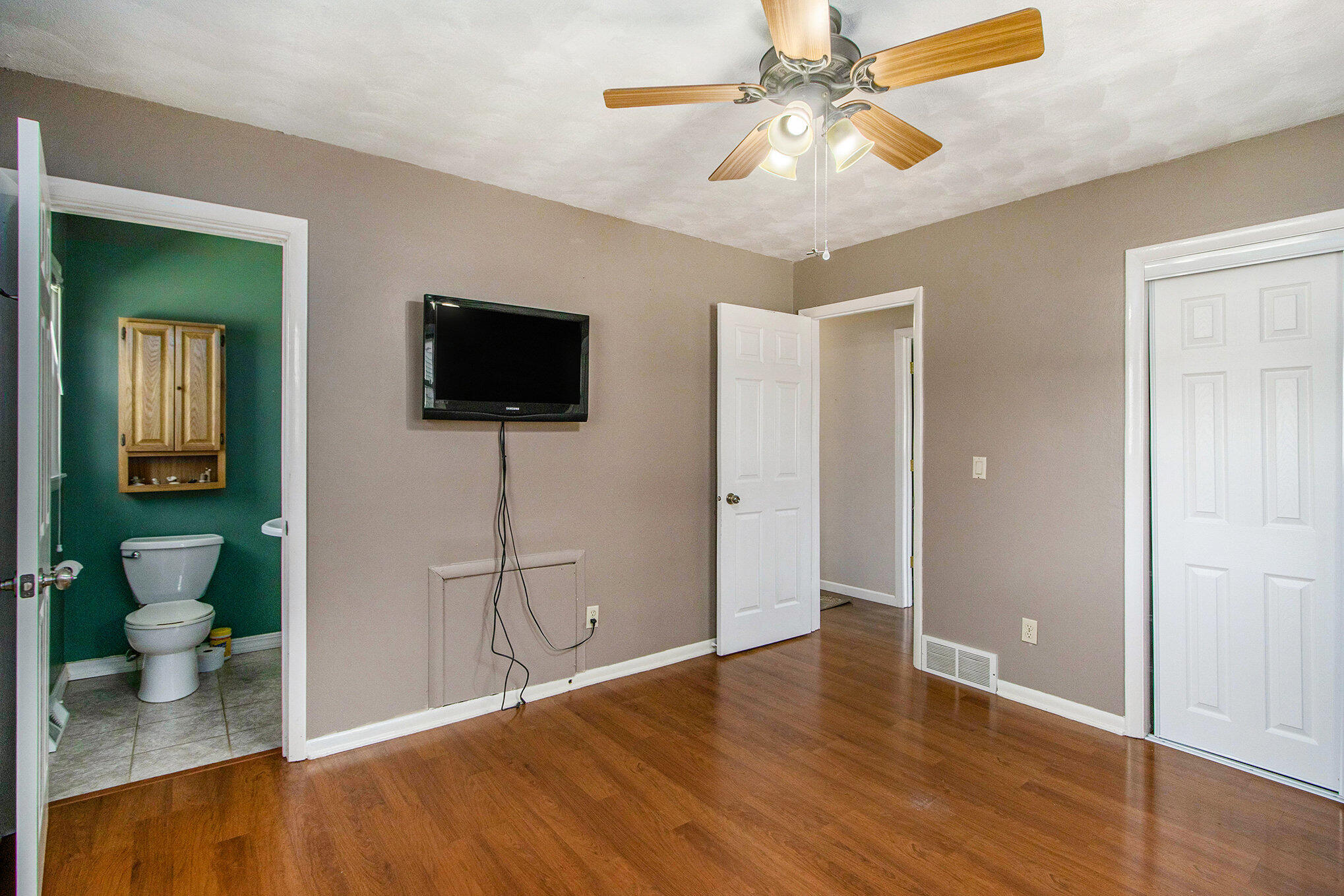 Portage, Michigan 49002, United States, 3 Bedrooms Bedrooms, ,2 BathroomsBathrooms,Residential,Pending,116918