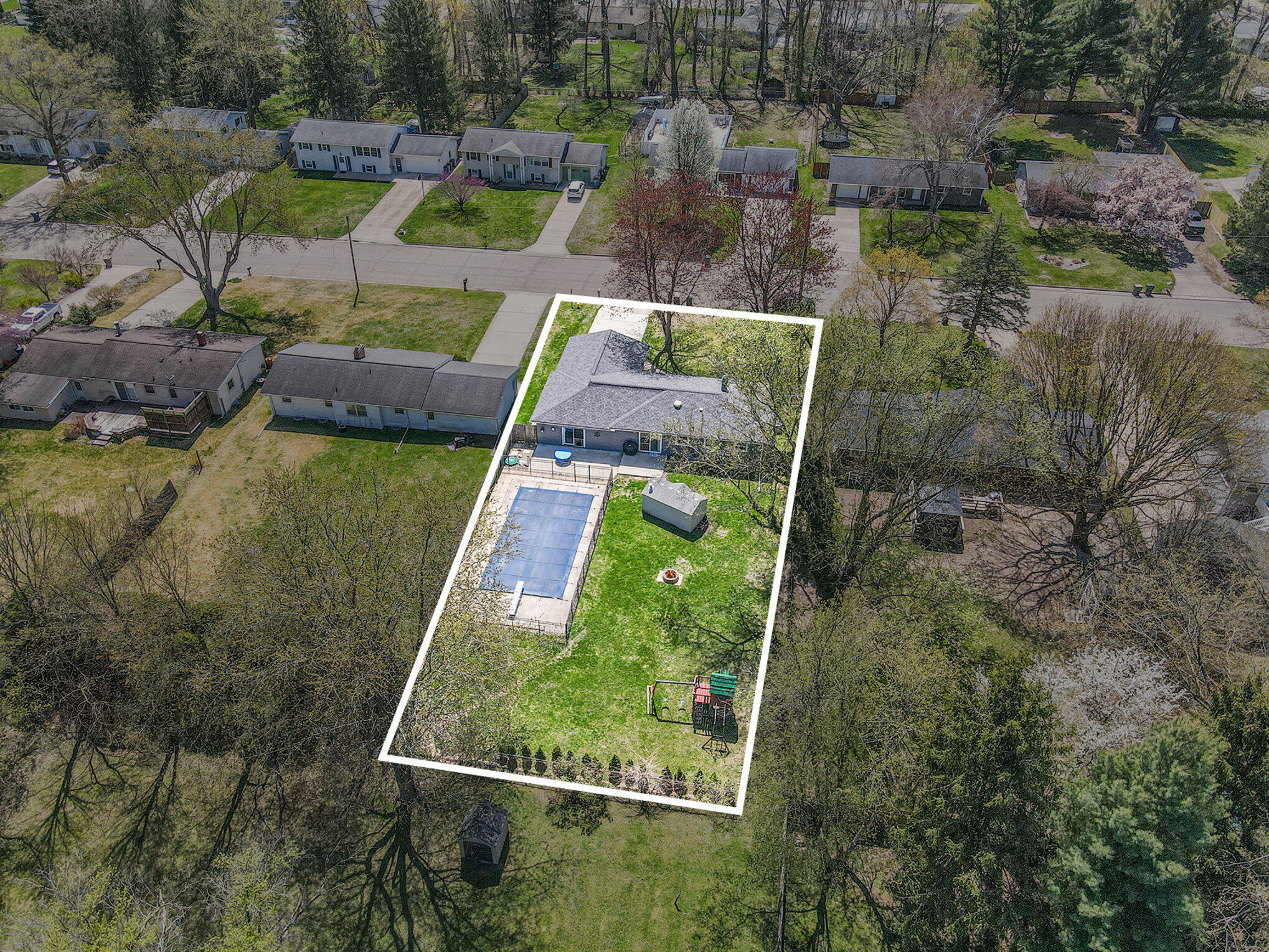 Portage, Michigan 49002, United States, 3 Bedrooms Bedrooms, ,2 BathroomsBathrooms,Residential,Pending,116918