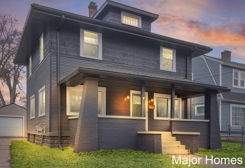 Photo of 1809 College Avenue SE, Grand Rapids, MI 49507 (MLS # 26008607)