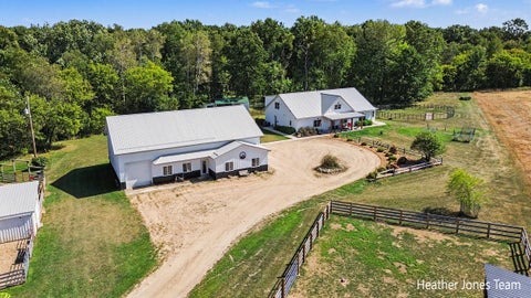 Photo for 8872 E Spencer Road