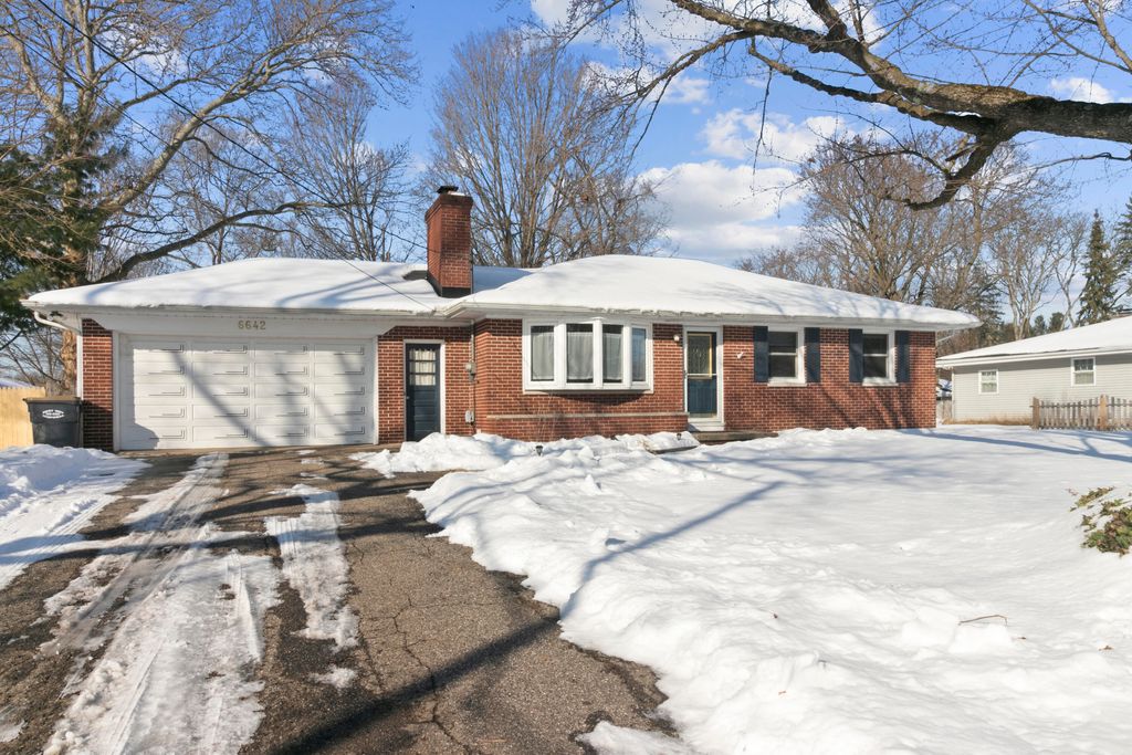 Photo of 6642 Westchester Street, Portage, MI 49024 (MLS # 26005655)