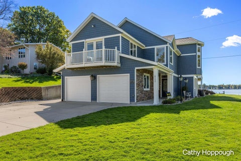 Photo for 8152 Morrison Lake Gardens