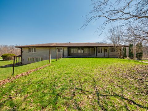 Photo of 117 4th Street, Plainwell, MI 49080 (MLS # 26018948)