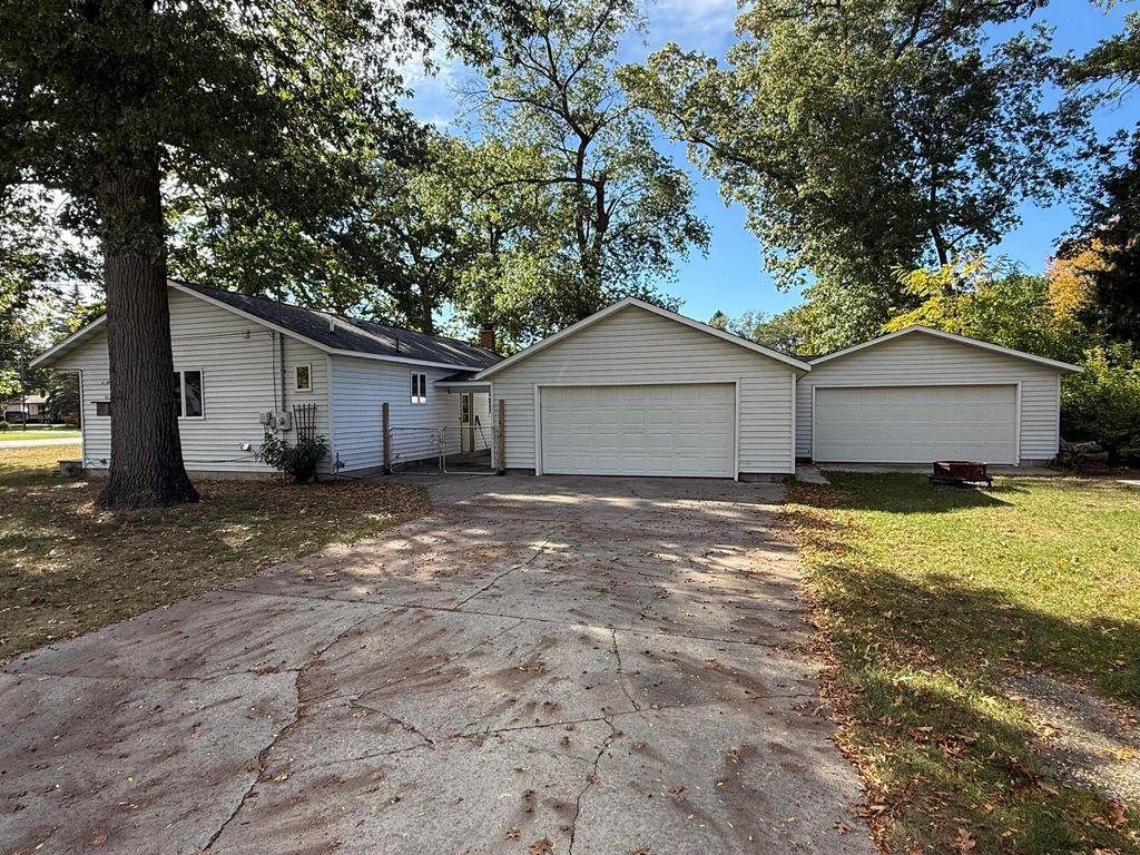 Photo of 1310 W Giles Road, Muskegon, MI 49445 (MLS # 25051544)