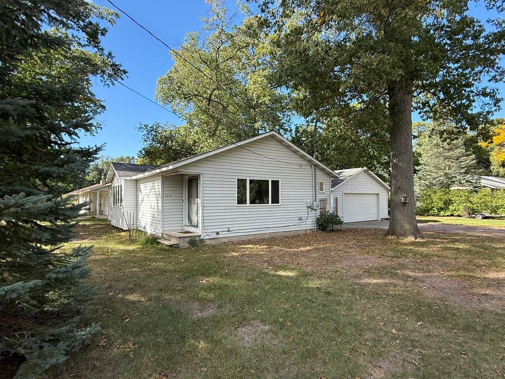 Photo of 1310 W Giles Road, Muskegon, MI 49445 (MLS # 25051544)
