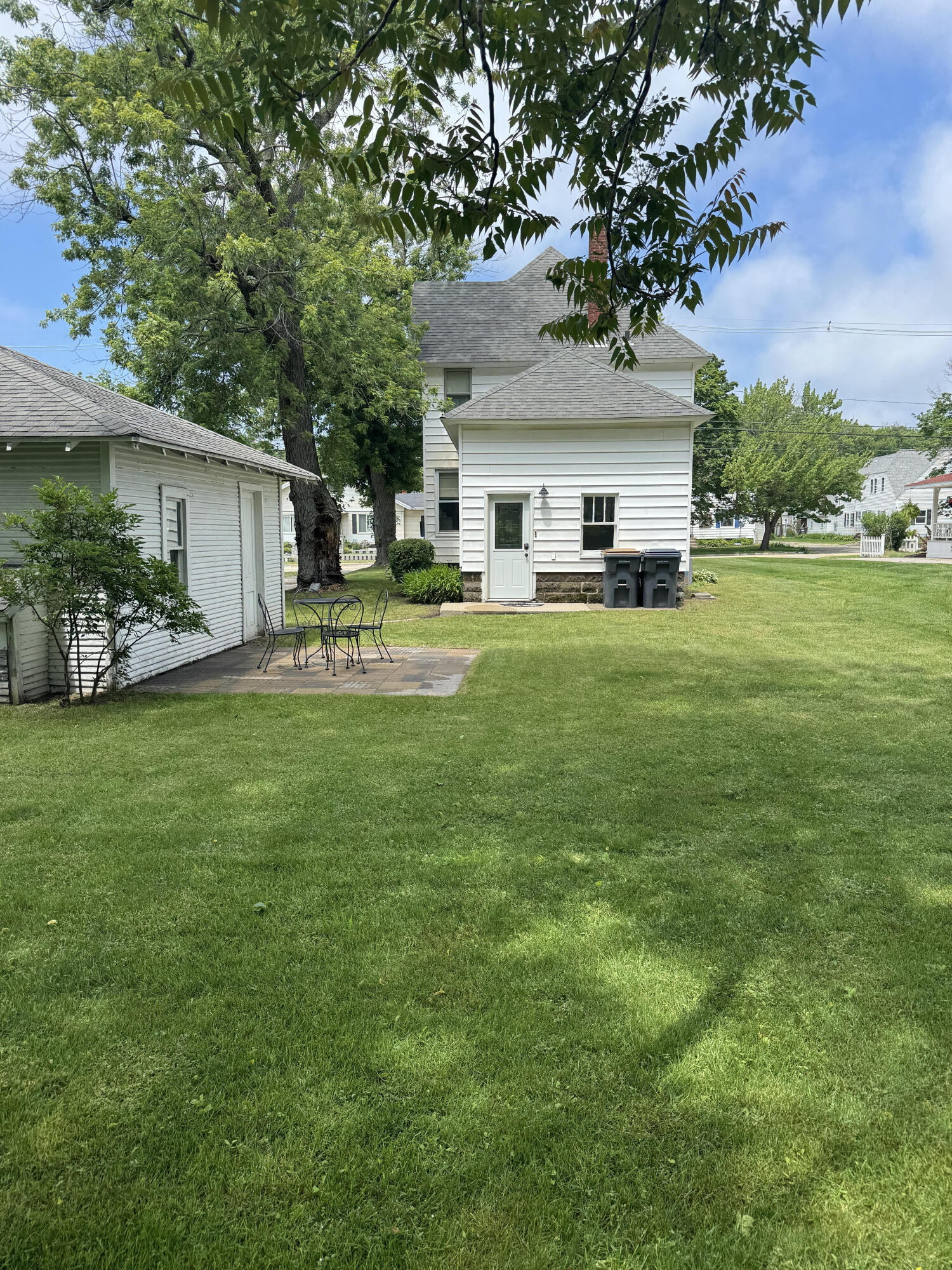 South Haven, Michigan 49090, United States, 2 Bedrooms Bedrooms, ,2 BathroomsBathrooms,Residential,Active,78125