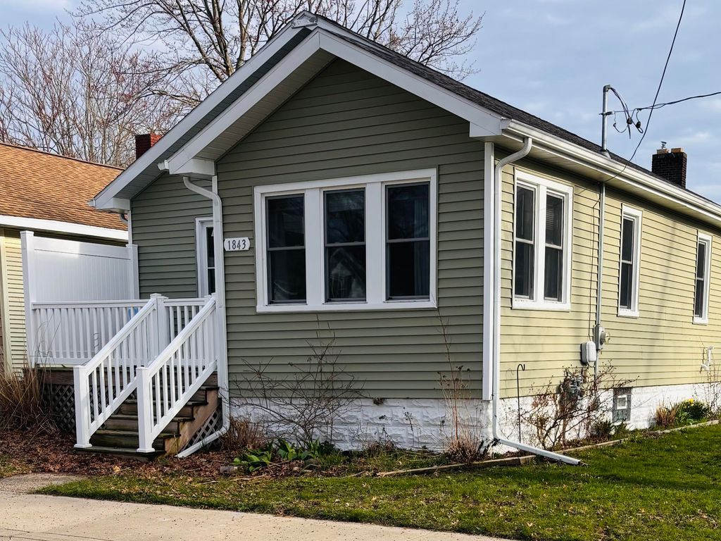 Photo of 1843 Fair Avenue, Muskegon, MI 49441 (MLS # 26015831)