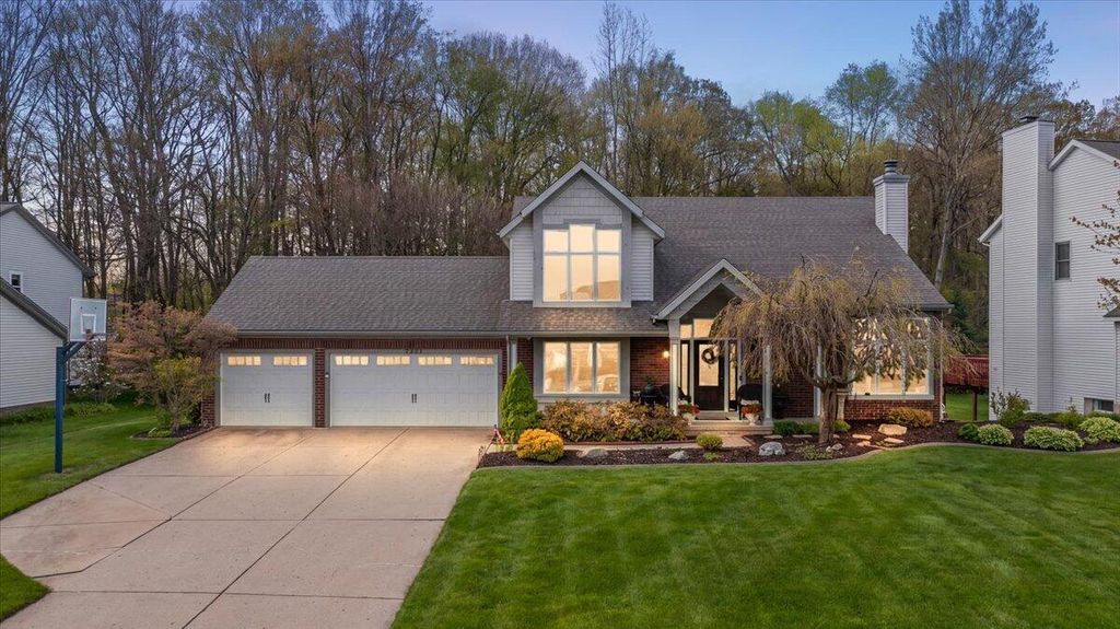 Photo of 7321 Cuesta Way NE, Rockford, MI 49341 (MLS # 26021277)