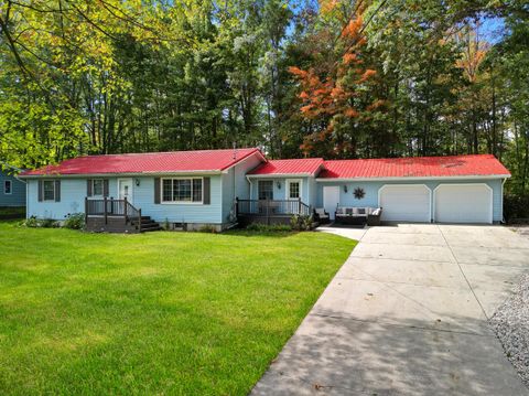Photo of 9279 W School Section Lake Drive #91-92, Mecosta, MI 49332 (MLS # 25049568)