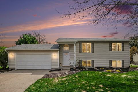 Photo of 11548 Holmden Court NE, Rockford, MI 49341 (MLS # 26018831)