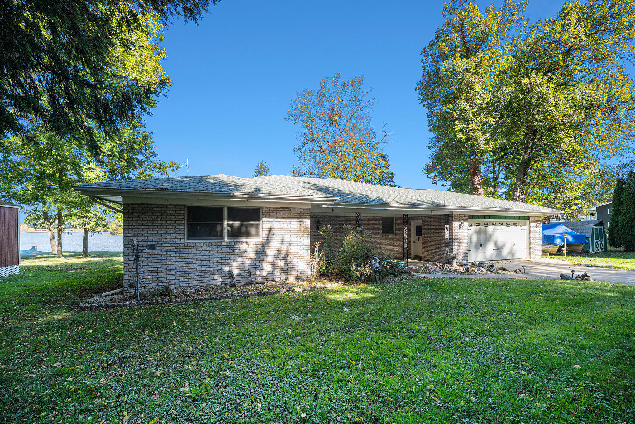 Union City, Michigan 49094, United States, 2 Bedrooms Bedrooms, ,2 BathroomsBathrooms,Residential,Pending,39661