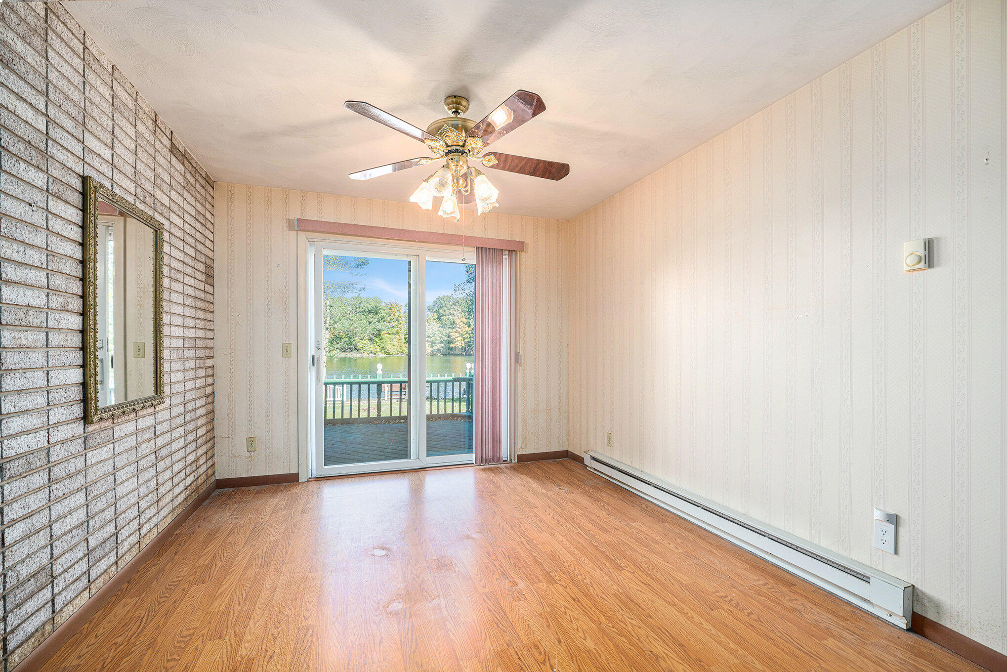 Union City, Michigan 49094, United States, 2 Bedrooms Bedrooms, ,2 BathroomsBathrooms,Residential,Pending,39661