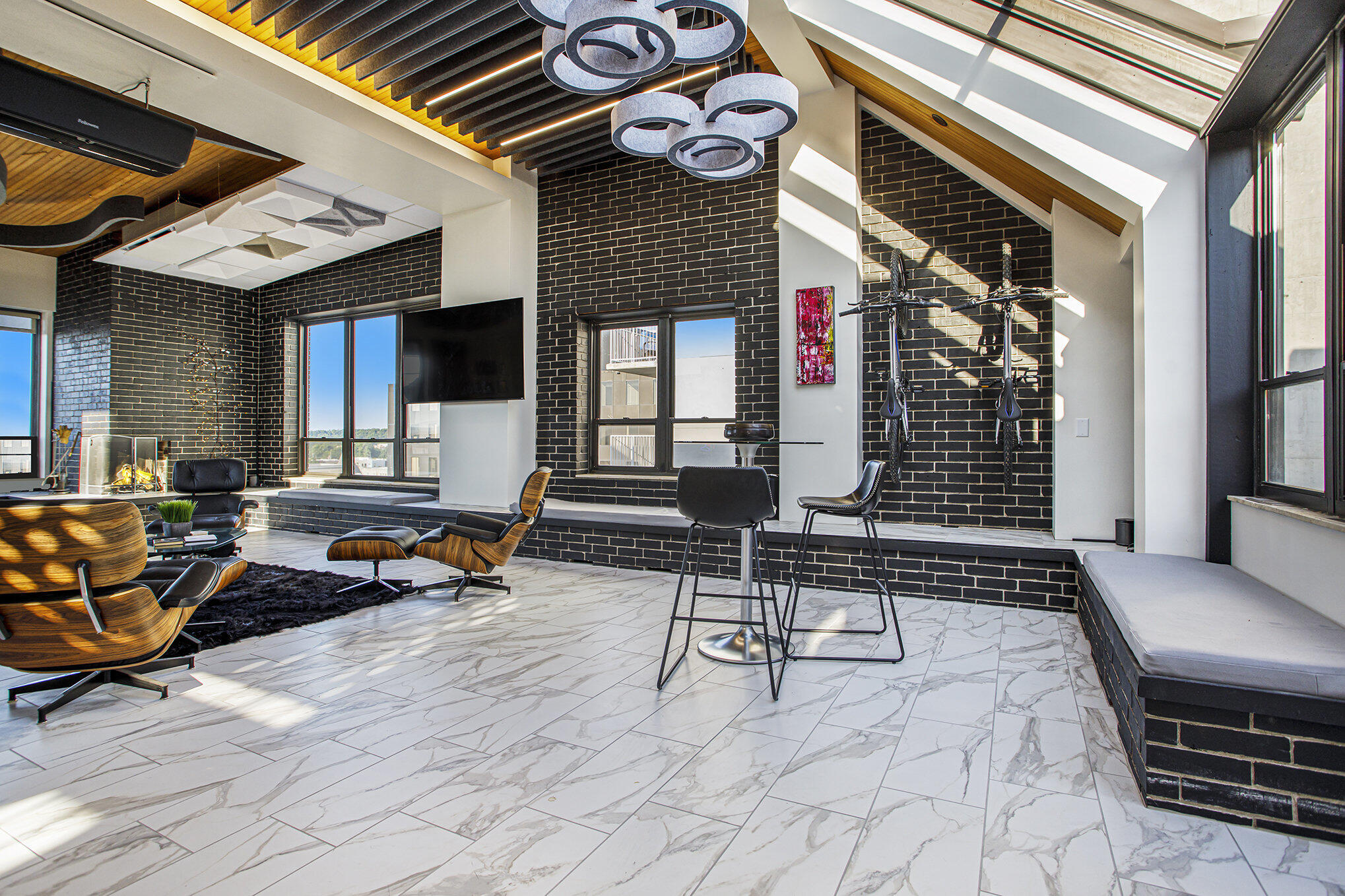 Kalamazoo, Michigan 49007, United States, ,1 BathroomBathrooms,Commercial,Active,166046