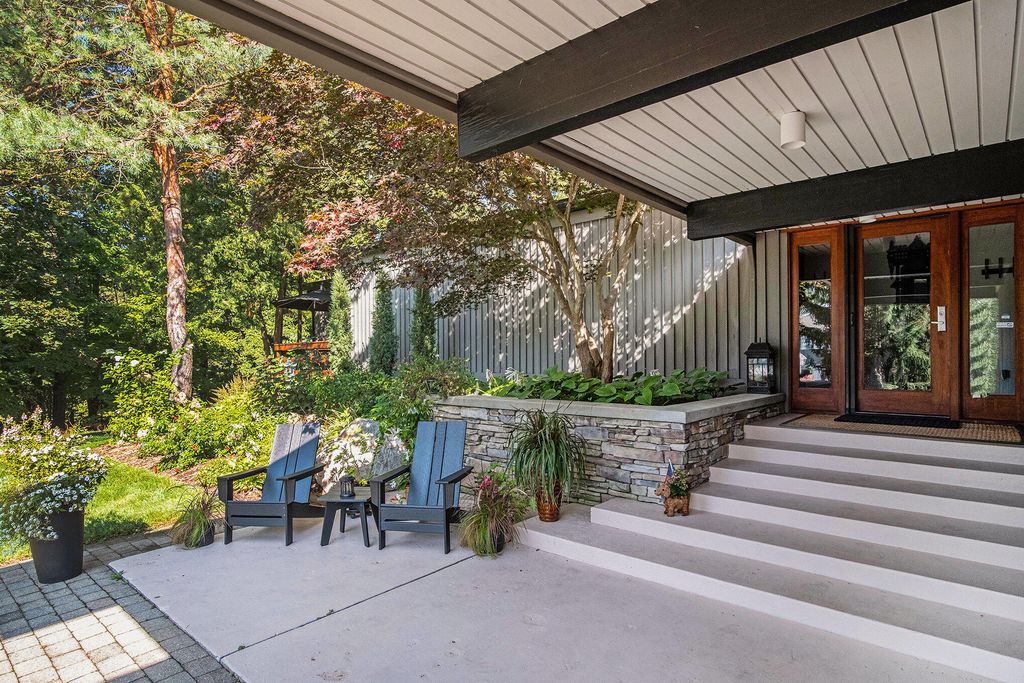 Photo of 60 Alta Dale NE Ave, Ada, MI 49301 (MLS # 25052500)