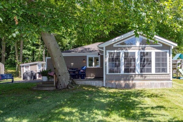 61626 LAGOON DR, CASSOPOLIS, MI 49031 - Image 851dbf4a2d2830dbb6434169aeecc8d9/3380572068