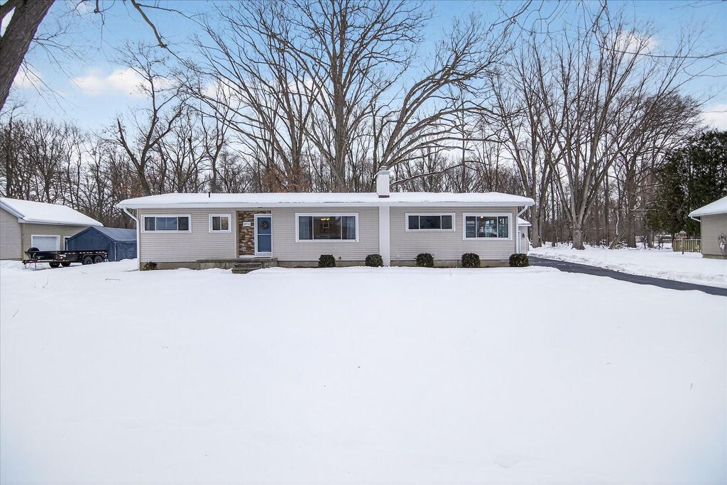 Photo of 2710 Leland Drive, Jackson, MI 49203 (MLS # 26005072)