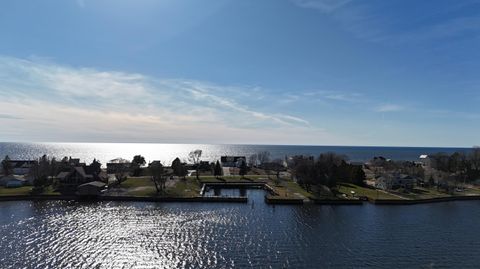 846 S Lakeshore Drive Ludington MI 49431