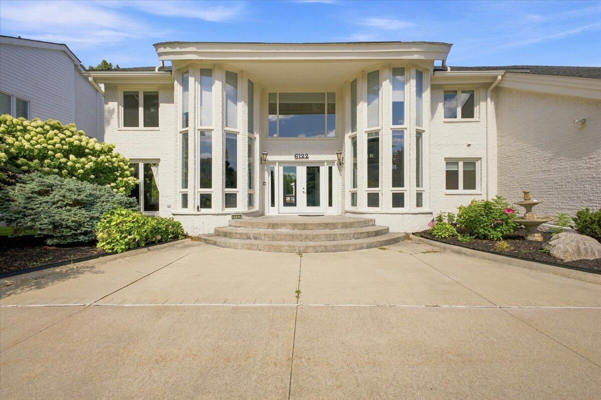 6122 Trailwood Lane