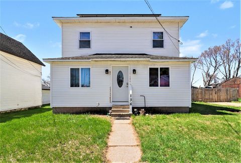 Photo of 136 S Hemlock Street, Evart, MI 49631 (MLS # 26017637)