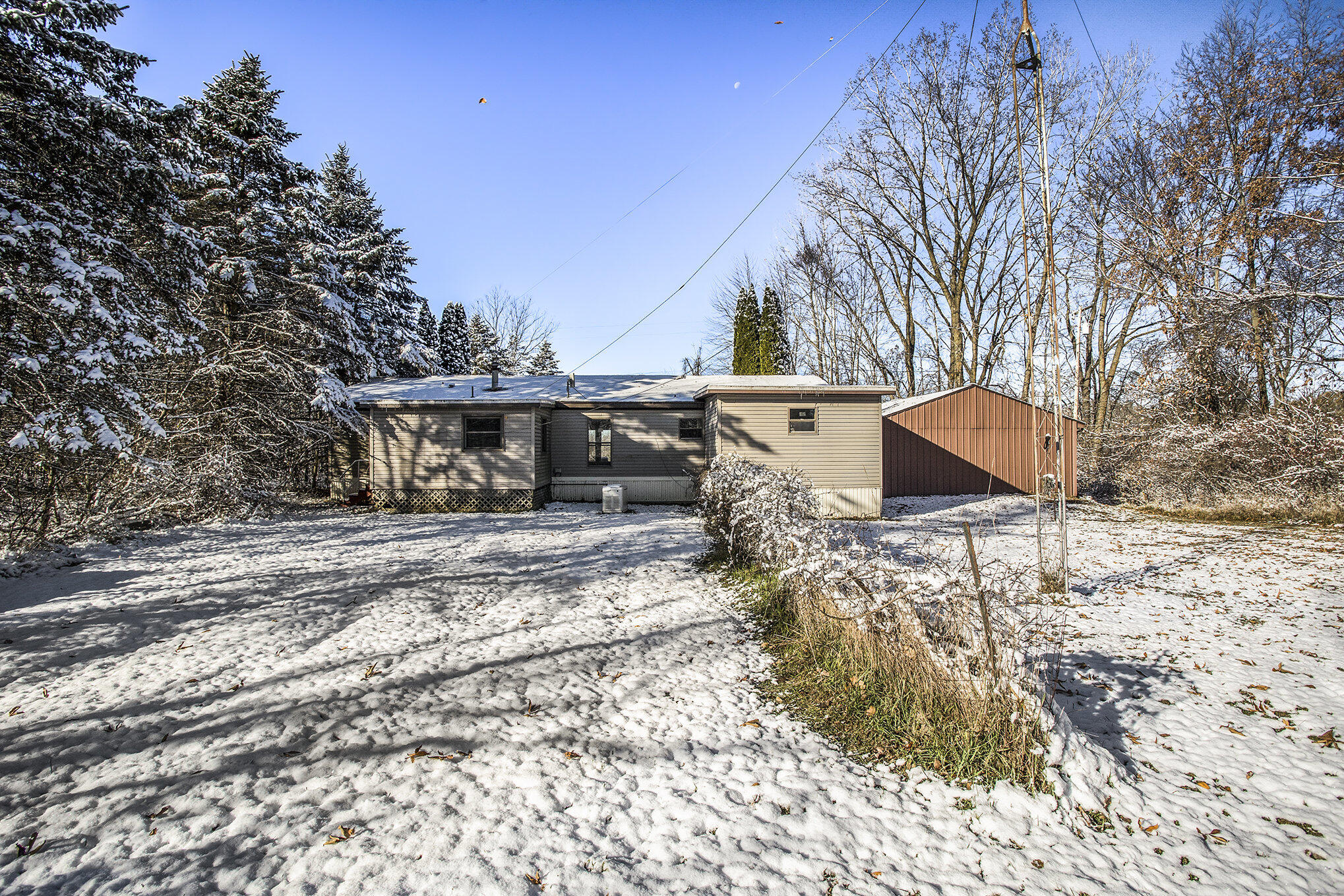 Olivet, Michigan 49076, United States, 3 Bedrooms Bedrooms, ,2 BathroomsBathrooms,Residential,Active,242289