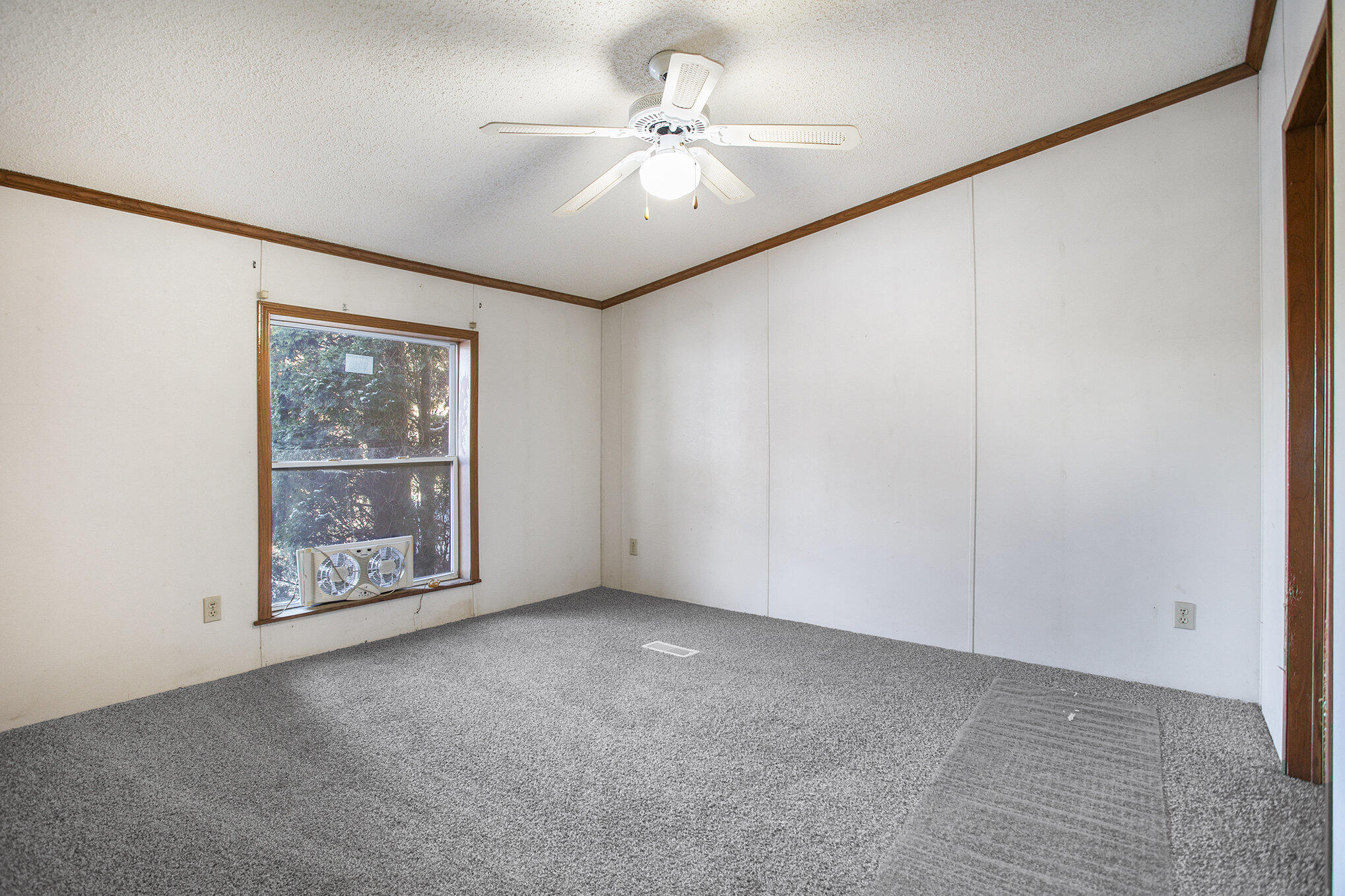 Olivet, Michigan 49076, United States, 3 Bedrooms Bedrooms, ,2 BathroomsBathrooms,Residential,Active,242289