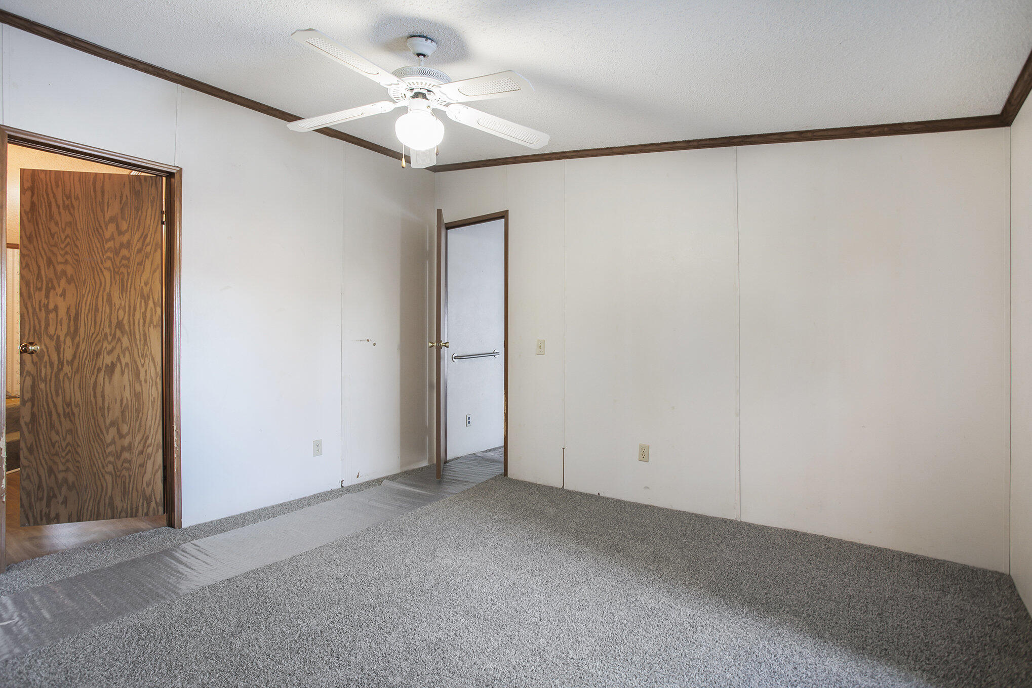 Olivet, Michigan 49076, United States, 3 Bedrooms Bedrooms, ,2 BathroomsBathrooms,Residential,Active,242289