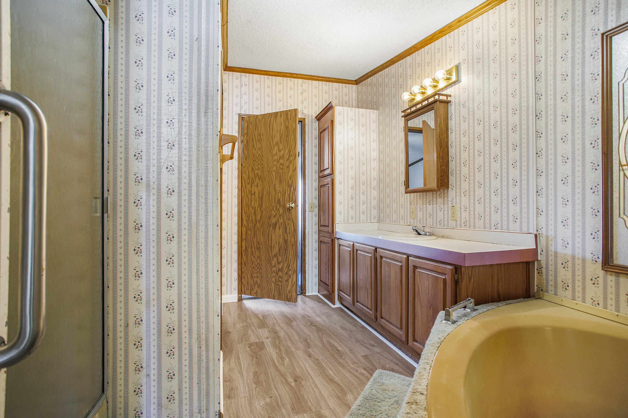 Olivet, Michigan 49076, United States, 3 Bedrooms Bedrooms, ,2 BathroomsBathrooms,Residential,Active,242289