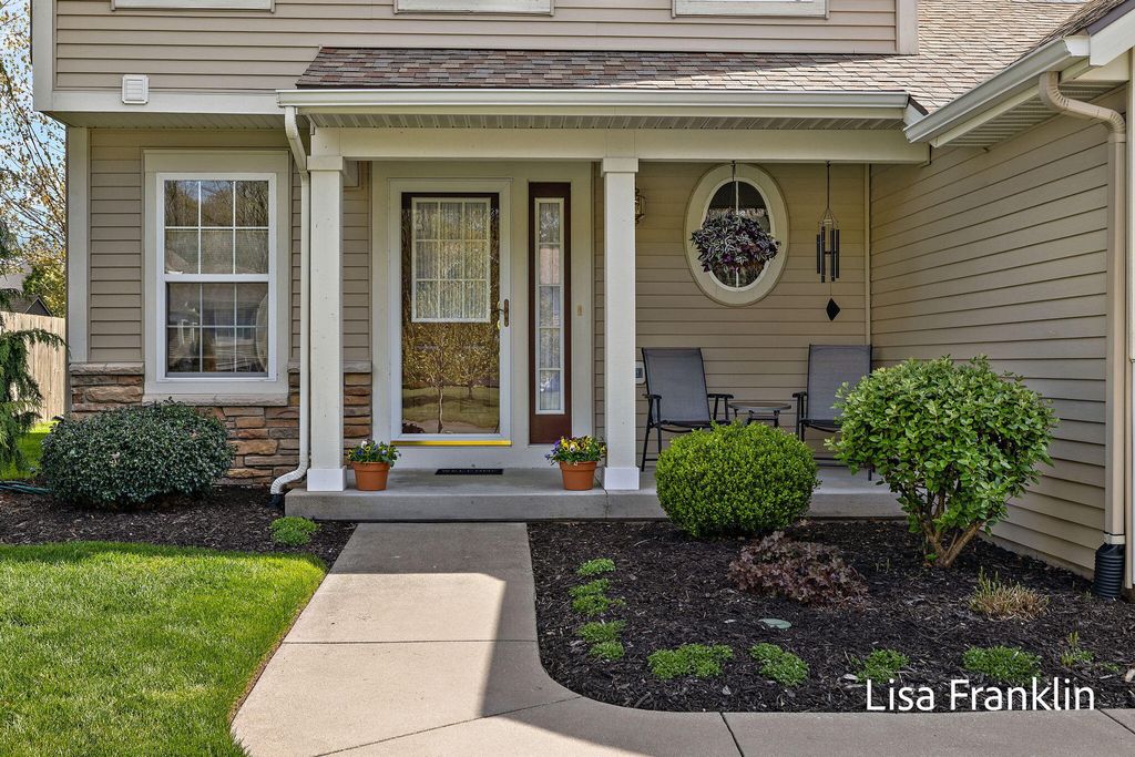 Photo of 15124 Briarwood Street, Grand Haven, MI 49417 (MLS # 26021911)