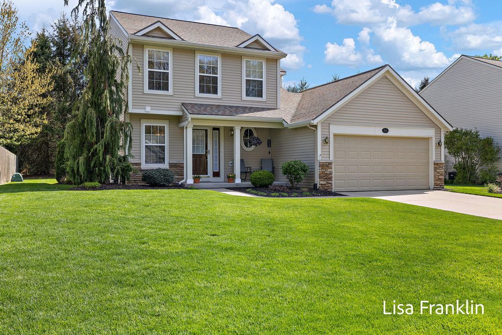 Photo of 15124 Briarwood Street, Grand Haven, MI 49417 (MLS # 26021911)