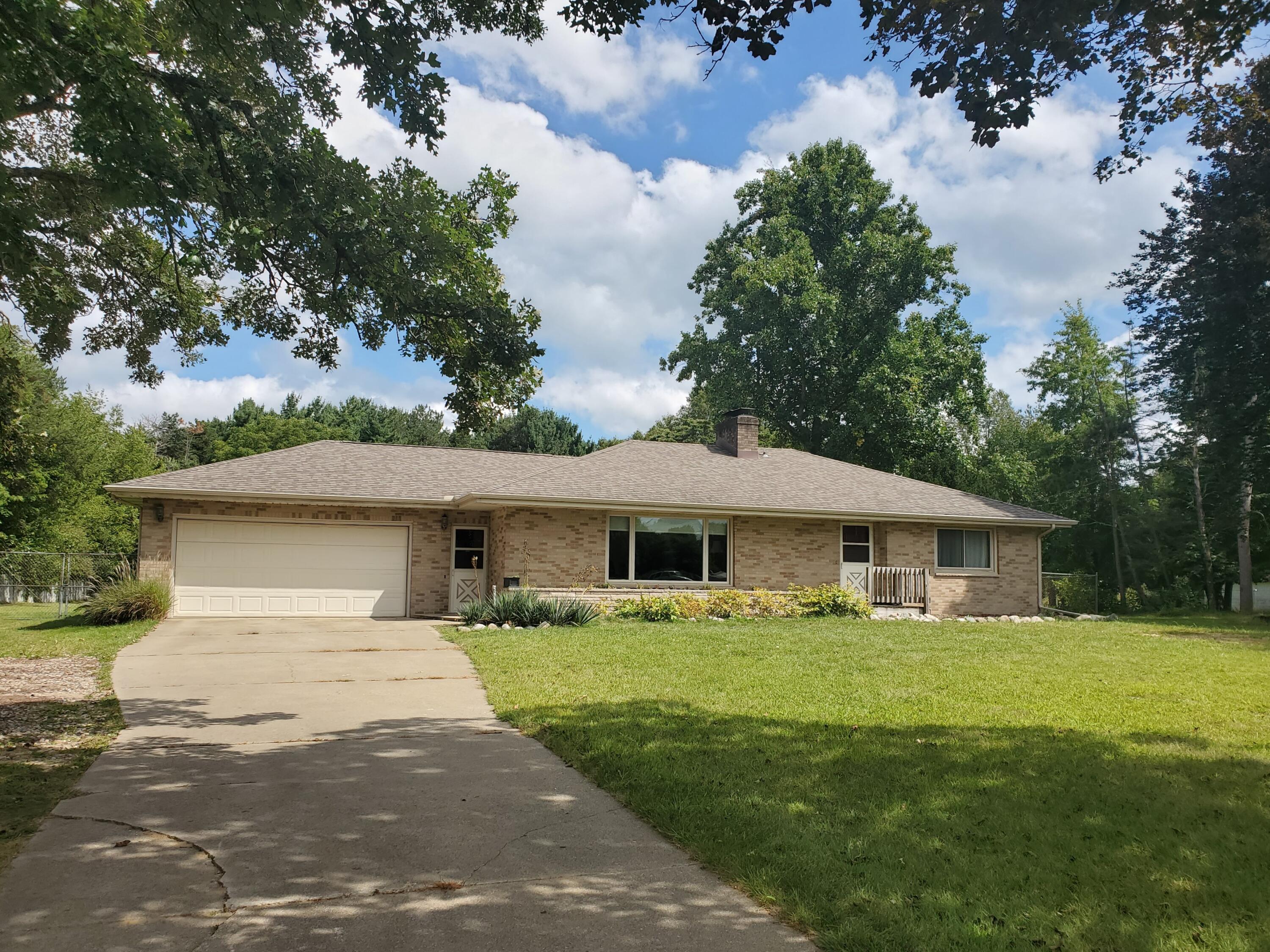 23985 Red Arrow Hwy