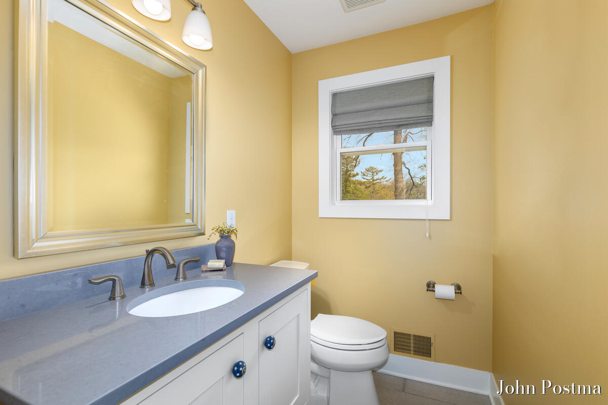 Grand Rapids, Michigan, 49546, United States, 4 Bedrooms Bedrooms, ,3 BathroomsBathrooms,Residential,Active,2043825