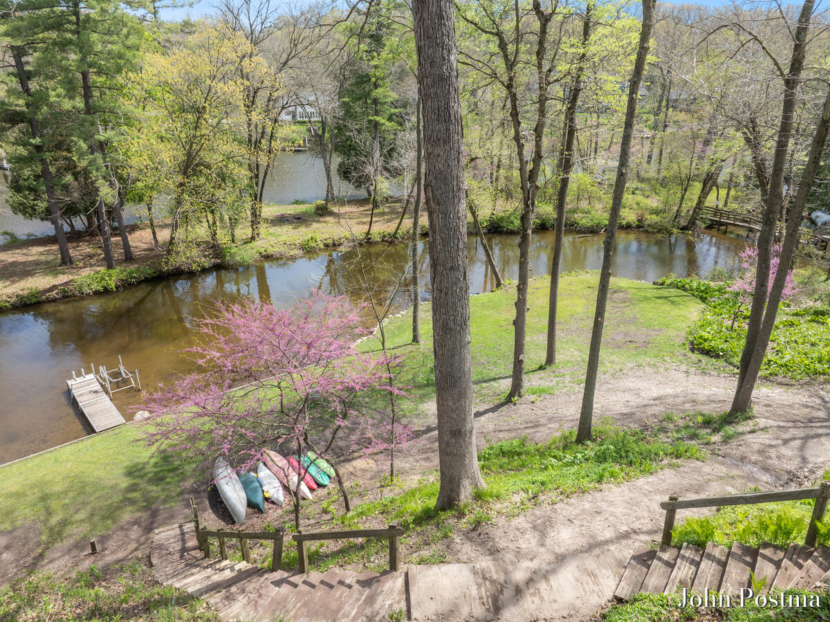Grand Rapids, Michigan, 49546, United States, 4 Bedrooms Bedrooms, ,3 BathroomsBathrooms,Residential,Active,2043825