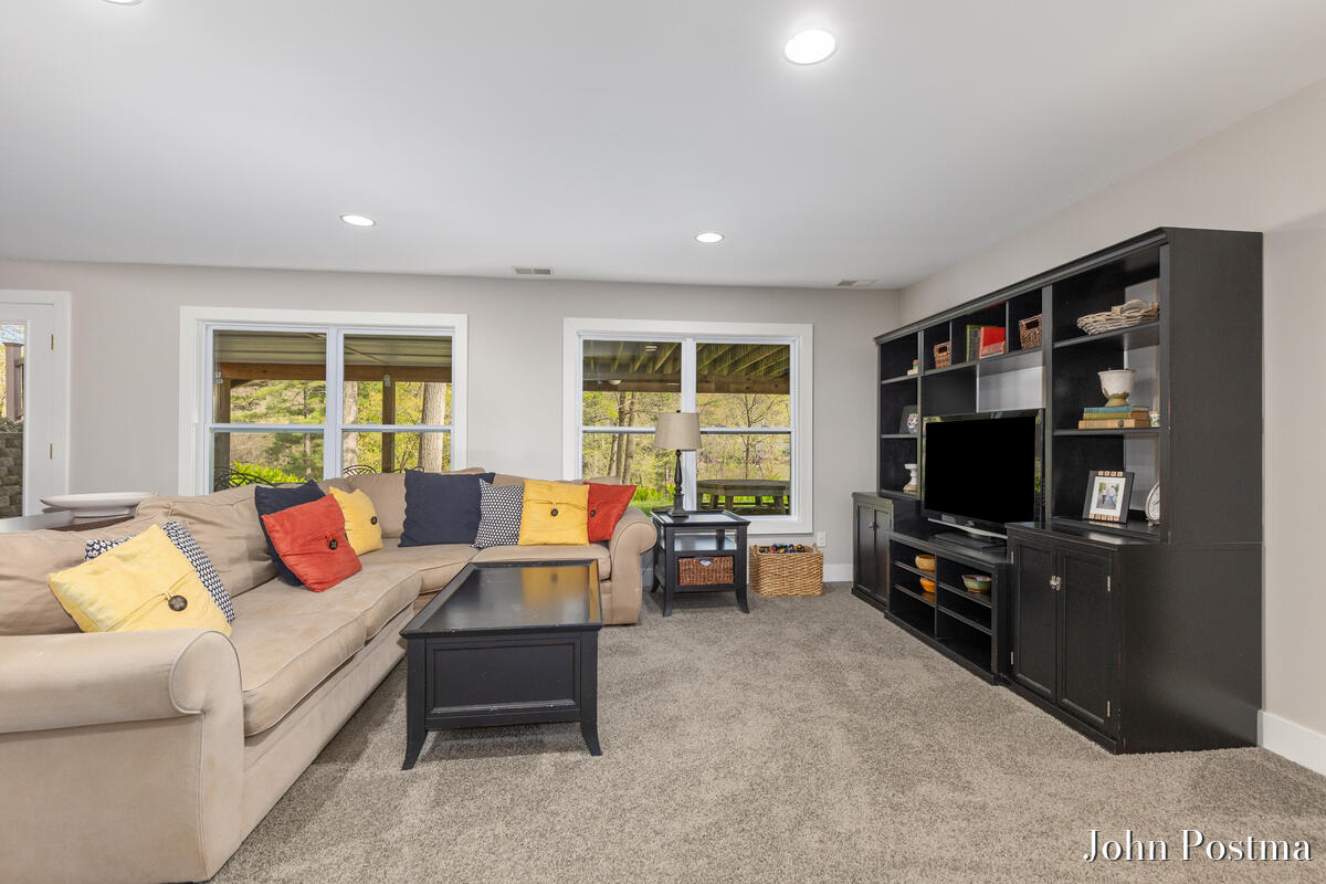 Grand Rapids, Michigan, 49546, United States, 4 Bedrooms Bedrooms, ,3 BathroomsBathrooms,Residential,Active,2043825