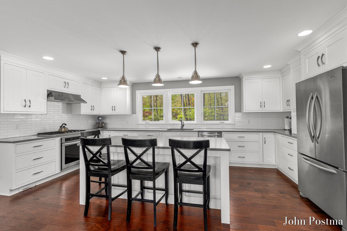 Grand Rapids, Michigan, 49546, United States, 4 Bedrooms Bedrooms, ,3 BathroomsBathrooms,Residential,Active,2043825