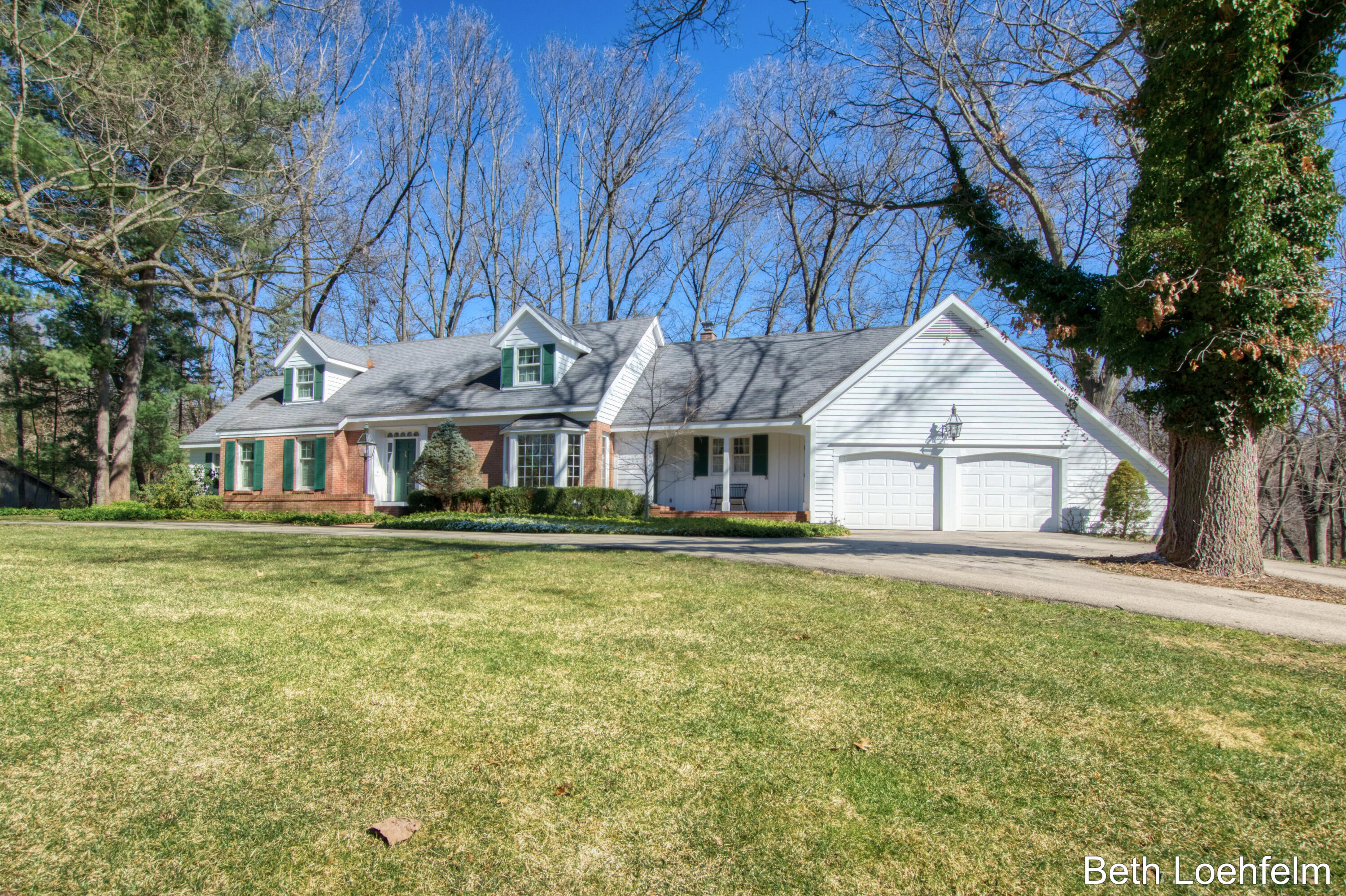 1661 Mont Rue Drive SE