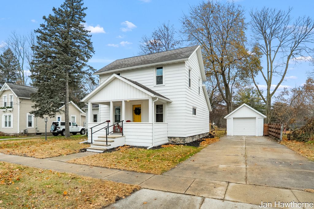 Photo of 403 W Mill Street, Hastings, MI 49058 (MLS # 26005240)