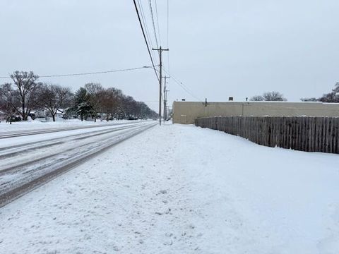 Photo of 293 E Laketon Avenue, Muskegon, MI 49442 (MLS # 25060756)